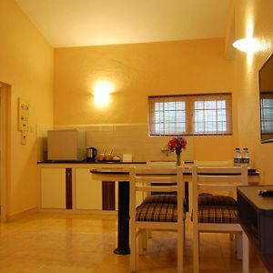 Deluxe Two-Bedroom Cottage